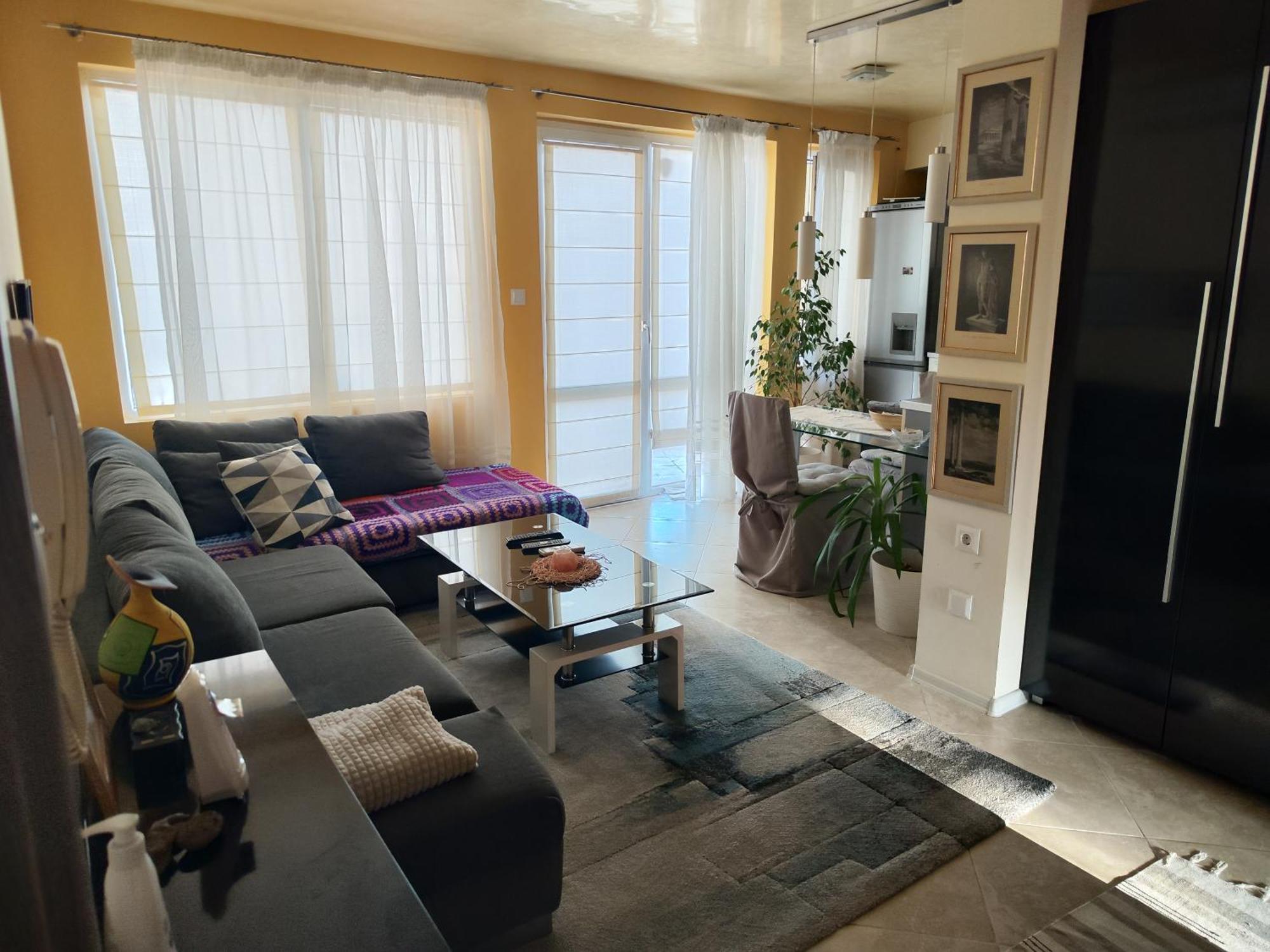 Art Apartment Kiril And Metodi Square 布尔加斯 外观 照片