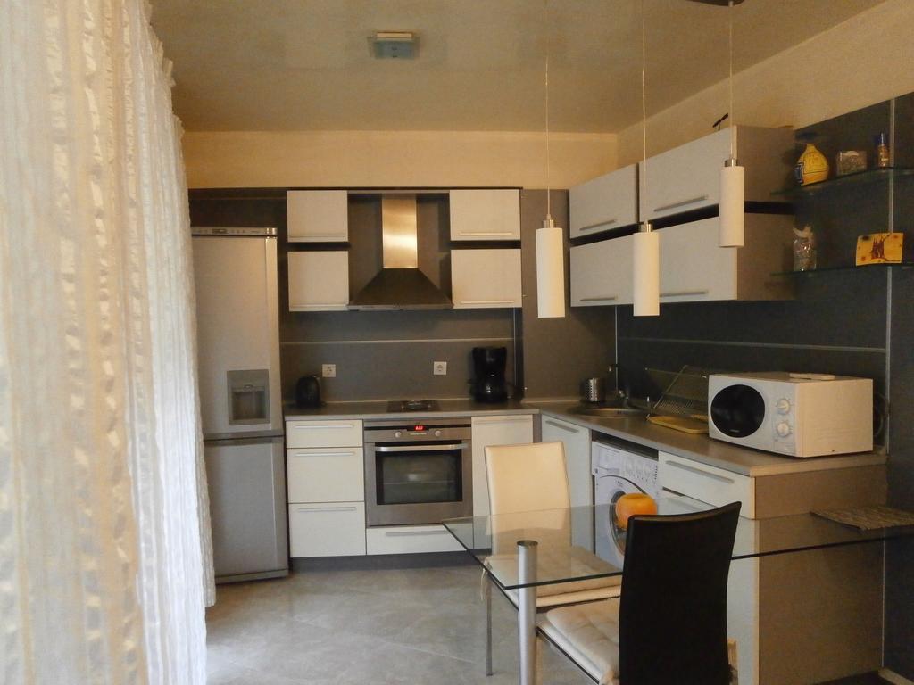 Art Apartment Kiril And Metodi Square 布尔加斯 客房 照片