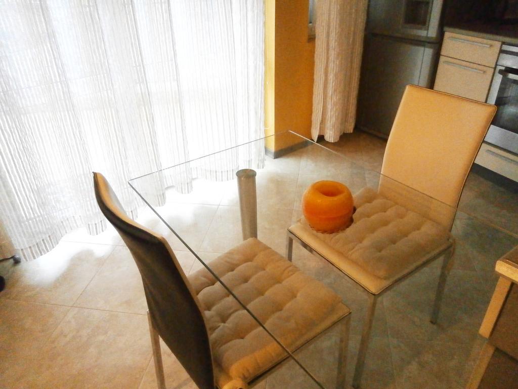 Art Apartment Kiril And Metodi Square 布尔加斯 外观 照片
