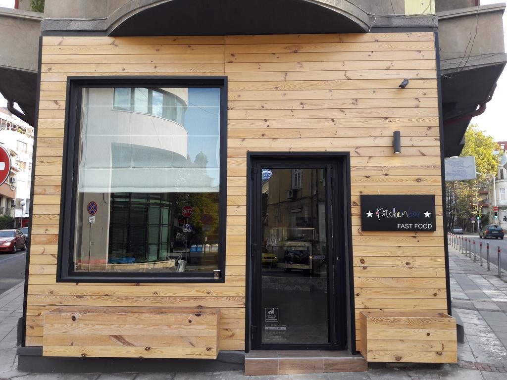 Art Apartment Kiril And Metodi Square 布尔加斯 外观 照片