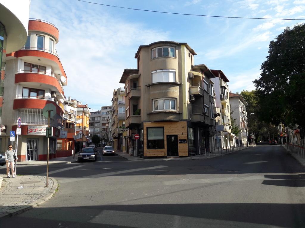 Art Apartment Kiril And Metodi Square 布尔加斯 外观 照片